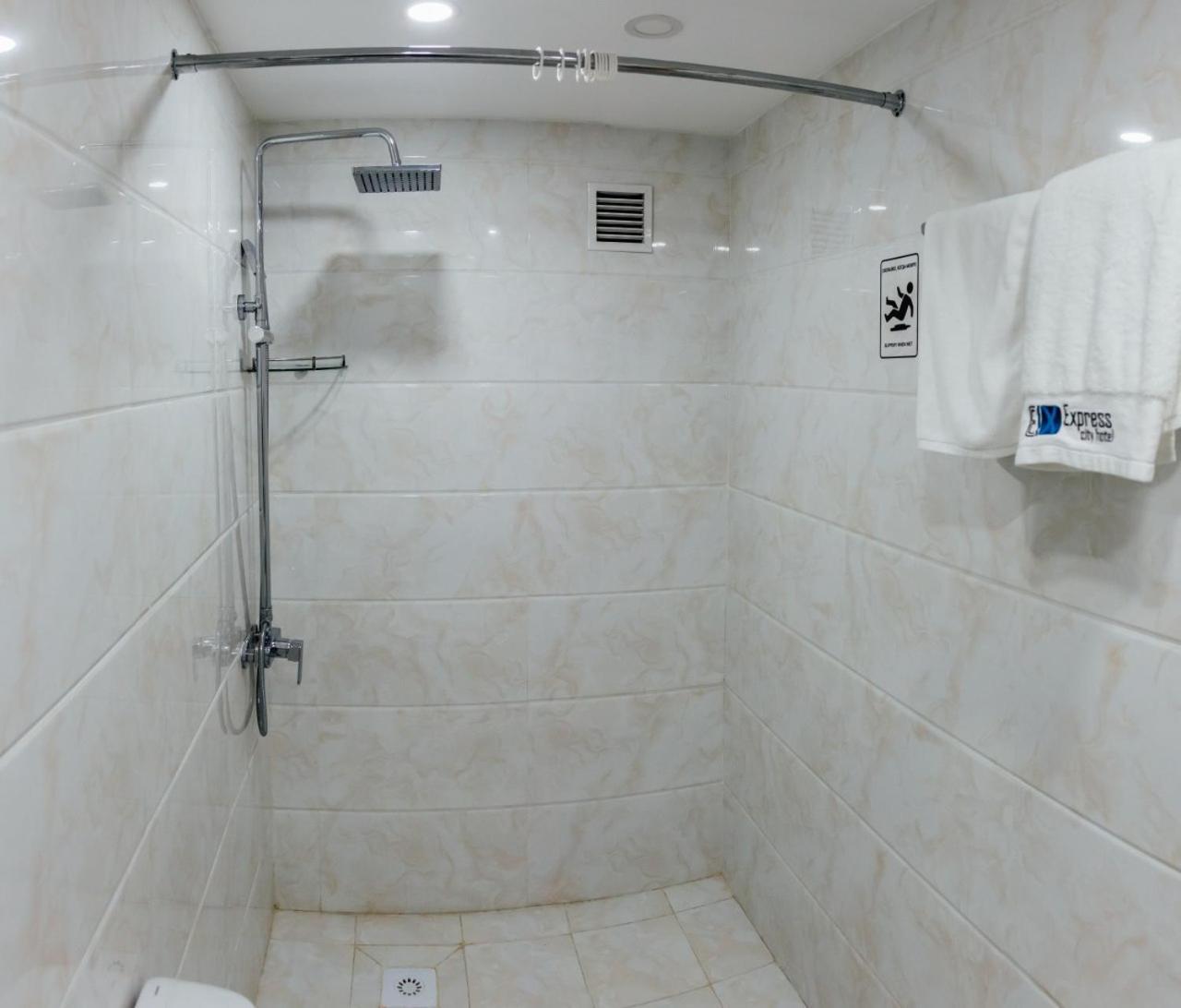 שימקנט Express City Hotel מראה חיצוני תמונה